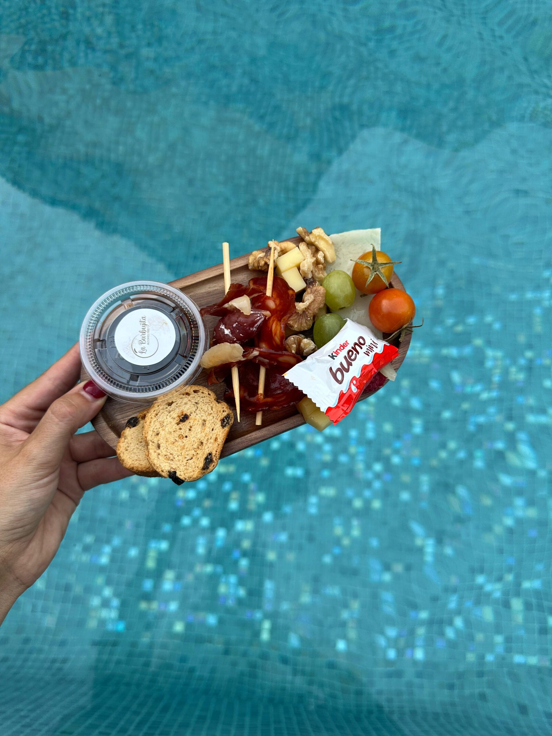 Gourmet Table